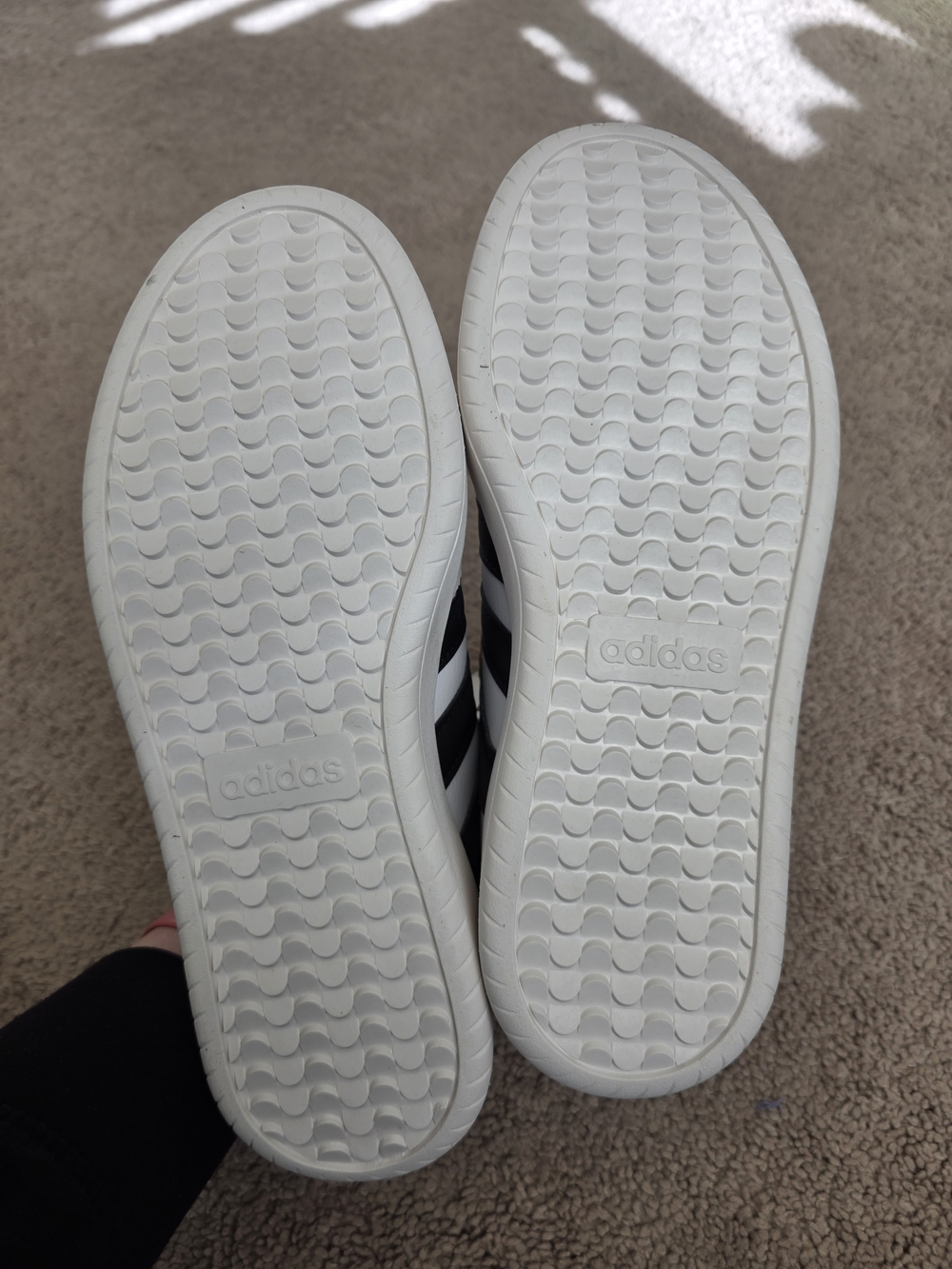 NWT Adidas Barreda Women’s White Black Sneakers IH1229 Size 8 - Picture 5 of 8